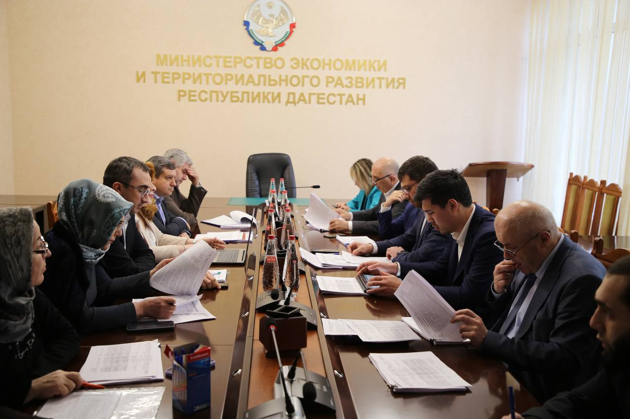 В Минэкономразвития РД прошла региональная сессия «Сильные идеи для нового времени» 2024 года