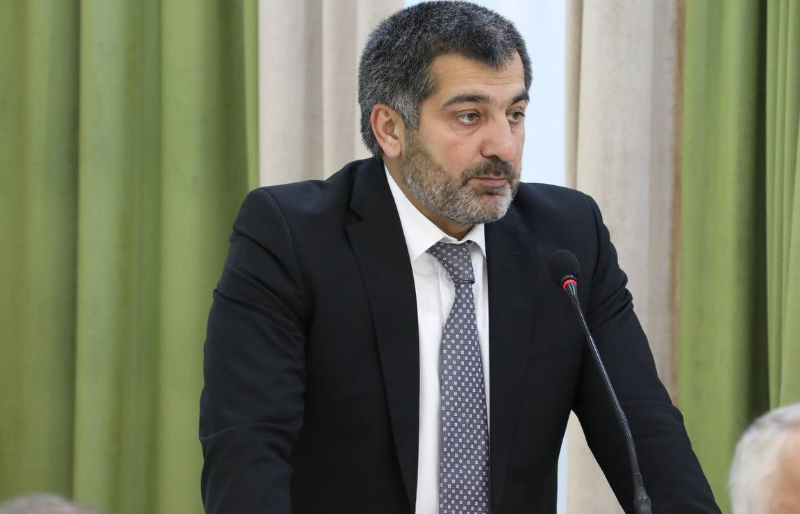 Гаджи Султанов выступил на встрече с представителями Правительства РД в субъектах России