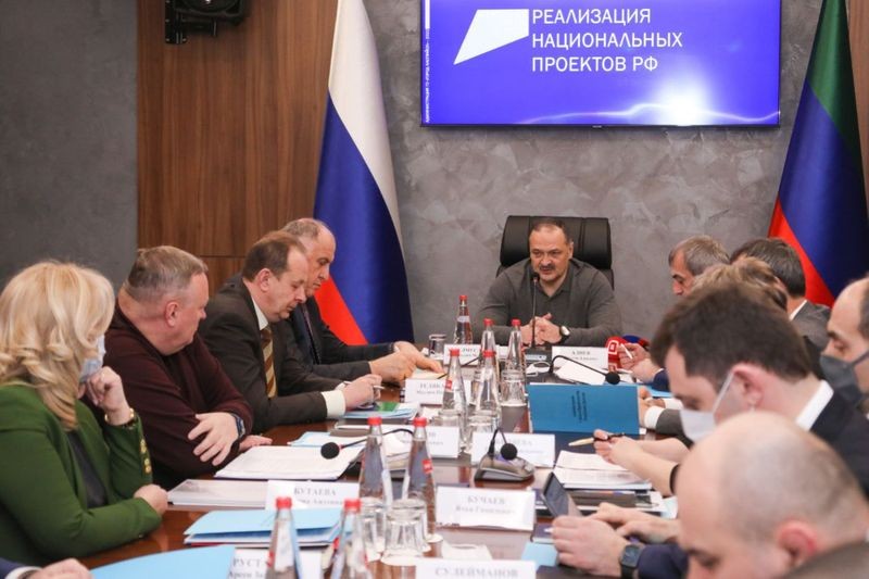 Арсен Рустамов принял участие в совещании по вопросам комплексного развития Каспийска