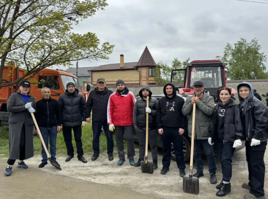 Сотрудники Минэкономразвития Дагестана присоединились к Общероссийскому субботнику
