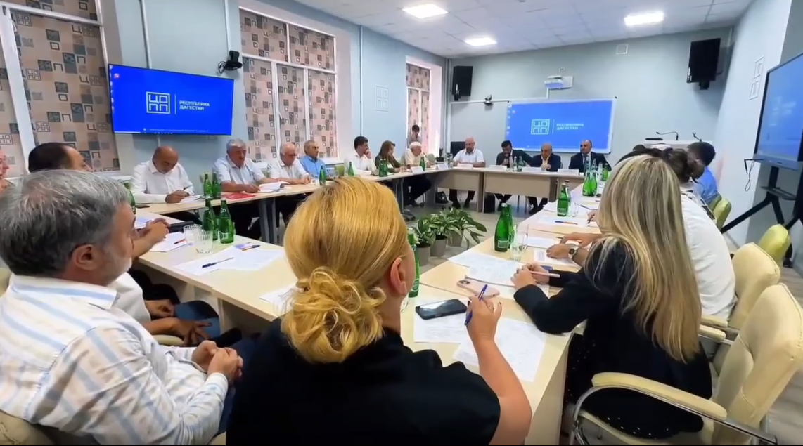 Заместитель министра Минэкономразвития РД Шамиль Аммаев принял участие в совещании по кадровому обеспечению промышленности