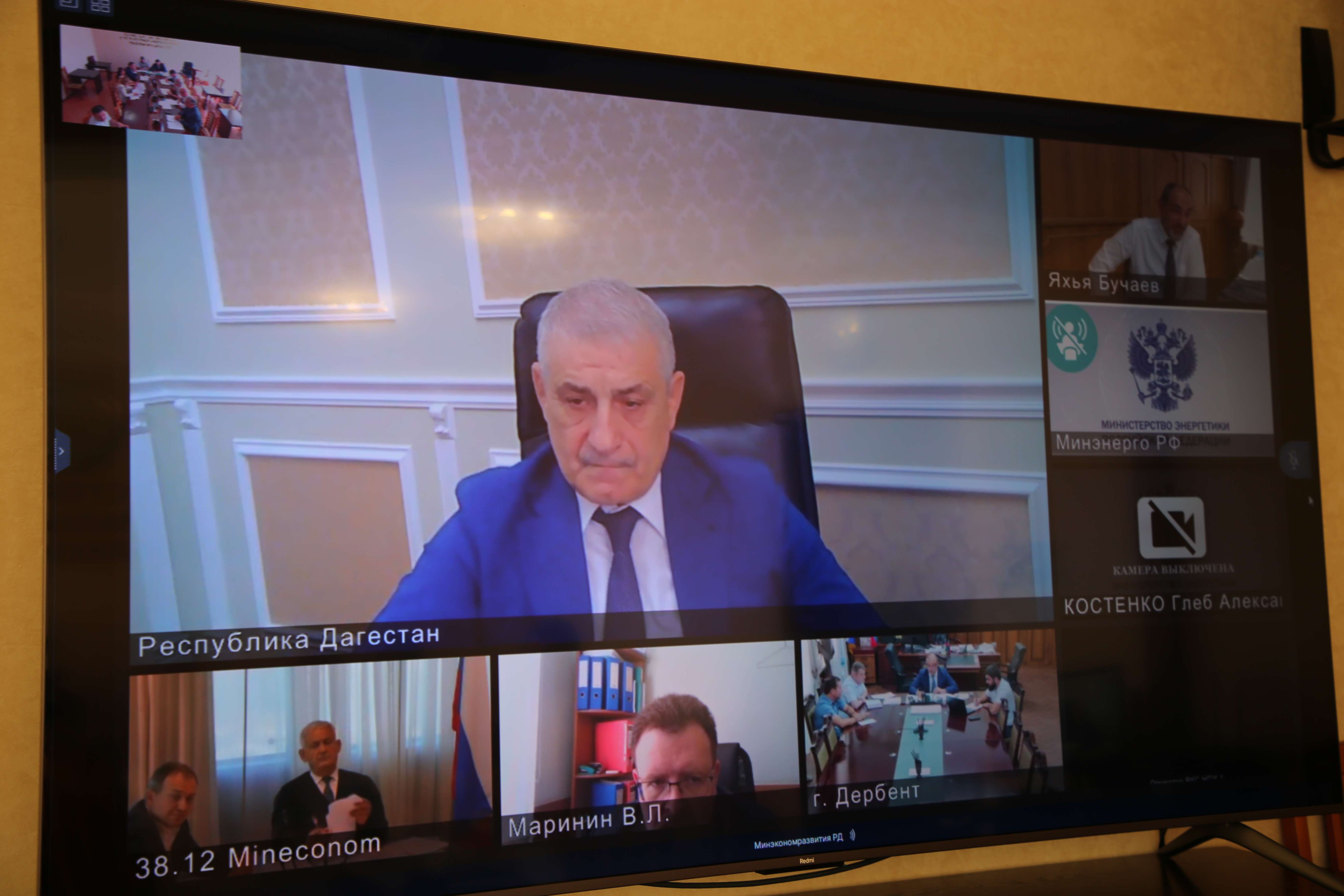 Глава Минэкономразвития РД Гаджи Султанов принял участие в обсуждении комплексного развития Дербента