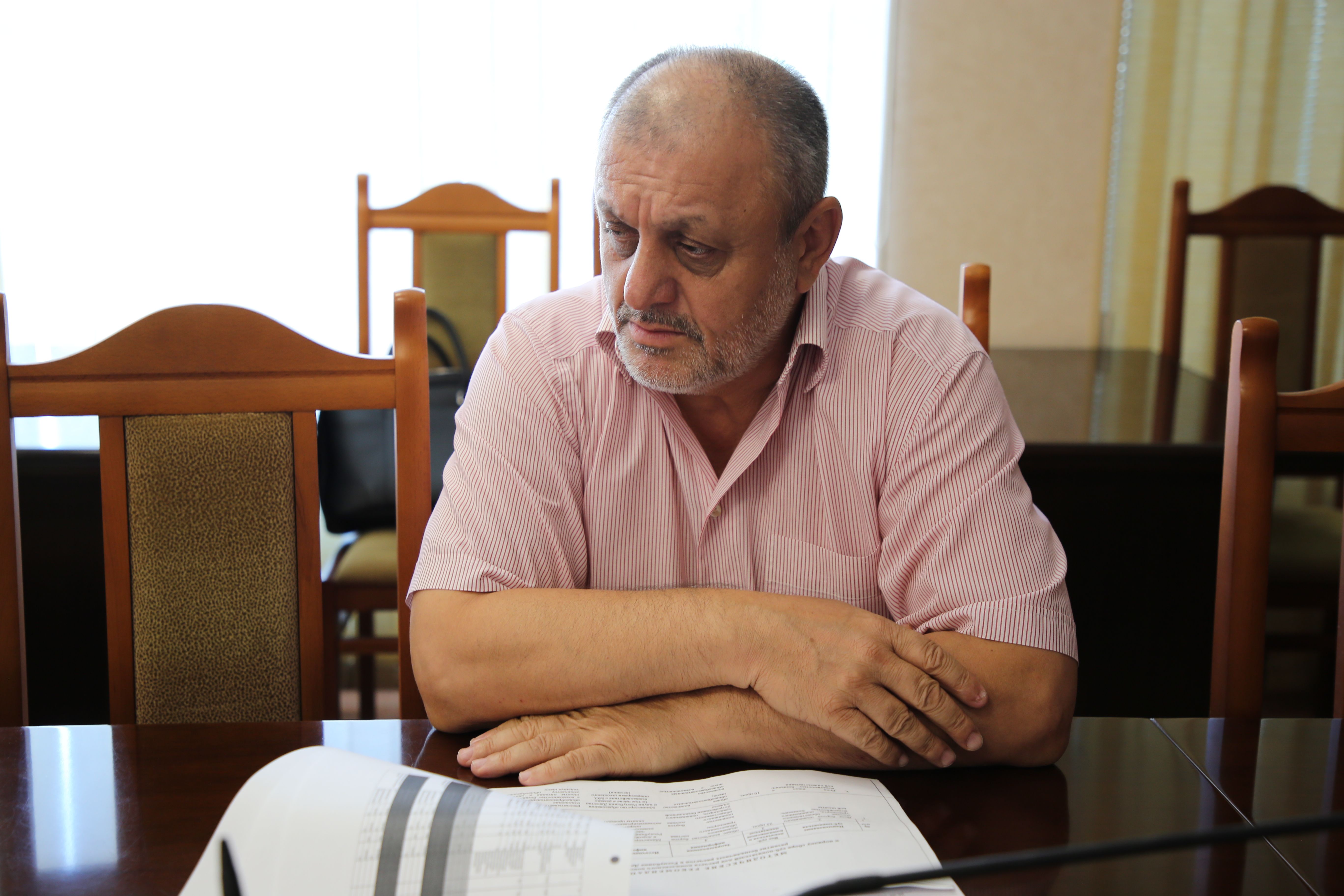 В Минэкономразвития Дагестана обсудили меры по увеличению безналичного оборота денежных средств в Дагестане