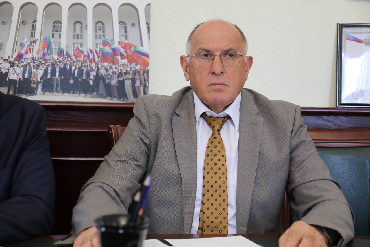 Абдулмуслим Абдулмуслимов и Гаджи Султанов провели встречу с представителями Межпарламентской Ассамблеи стран СНГ