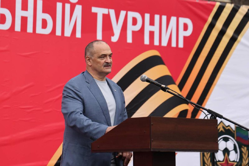 Команда Минэкономразвития РД выступила в турнире по мини-футболу