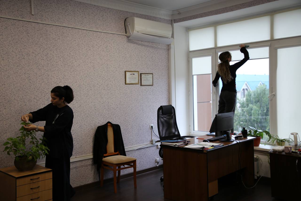 Сотрудники Минэкономразвития Дагестана приняли участие во Всероссийском экологическом субботнике «Зелёная Россия»