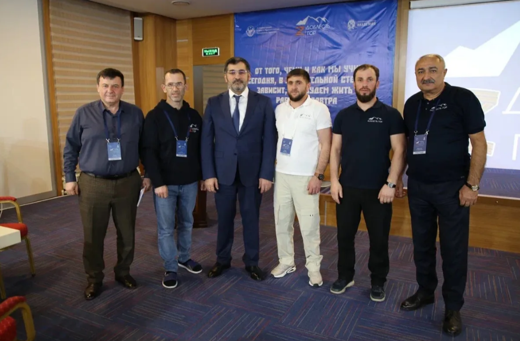 Гаджи Султанов выступил перед будущими управленцами из числа ветеранов СВО в рамках программы «Доблесть гор»