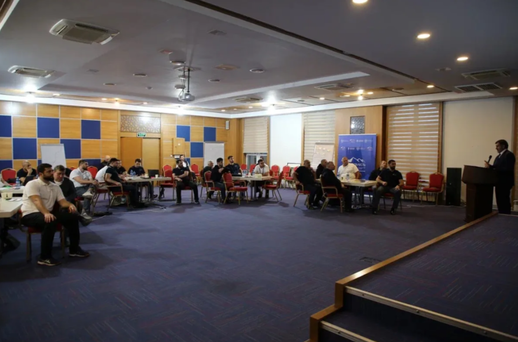 Гаджи Султанов выступил перед будущими управленцами из числа ветеранов СВО в рамках программы «Доблесть гор»