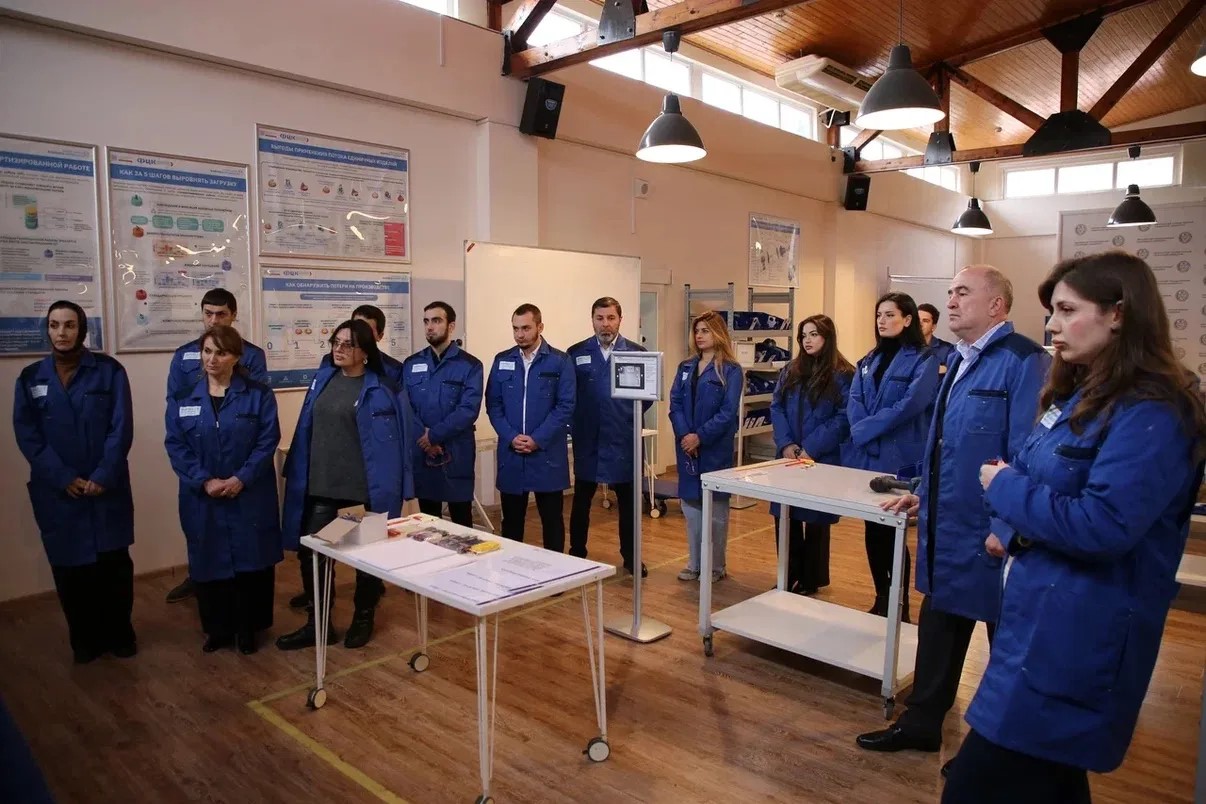 Сотрудники Минэкономразвития Дагестана прошли практическое обучение на «Фабрике процессов»