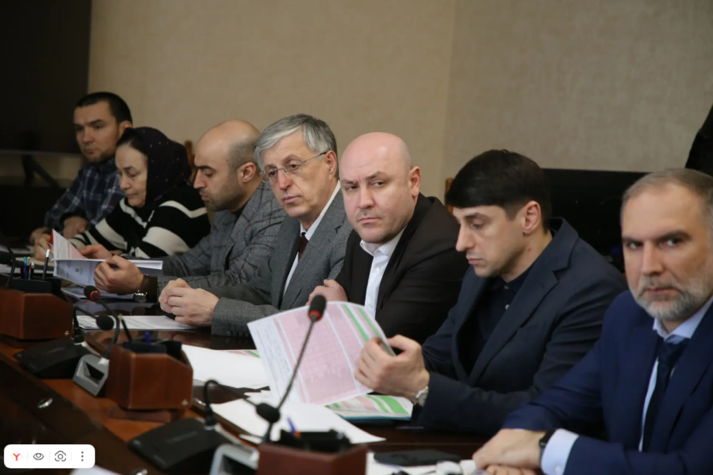 Гаджи Султанов провел совещание по улучшению инвестиционного климата и развитию экспорта в Дагестане