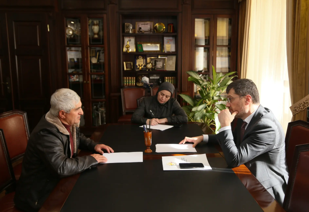 Шамиль Аммаев провел прием граждан в Хунзахском районе