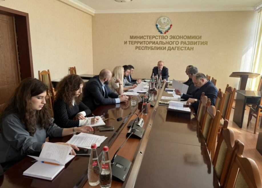 В Минэкономразвития Дагестана обсудили вопросы цифровизации предпринимательства