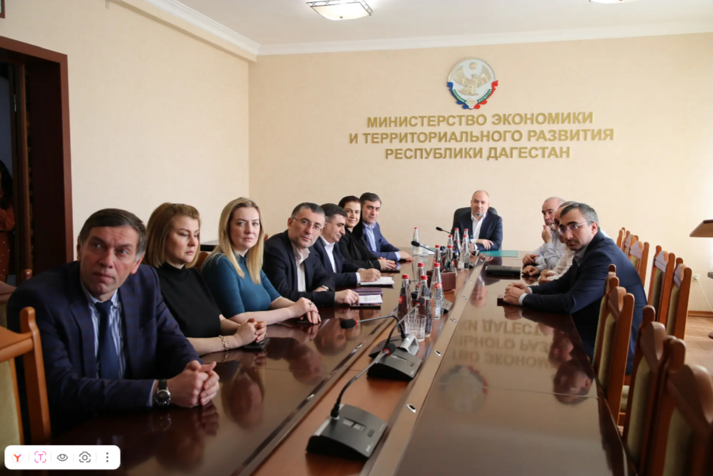 Председатель Правительства Дагестана представляет отчет о деятельности кабмина за 2025 год