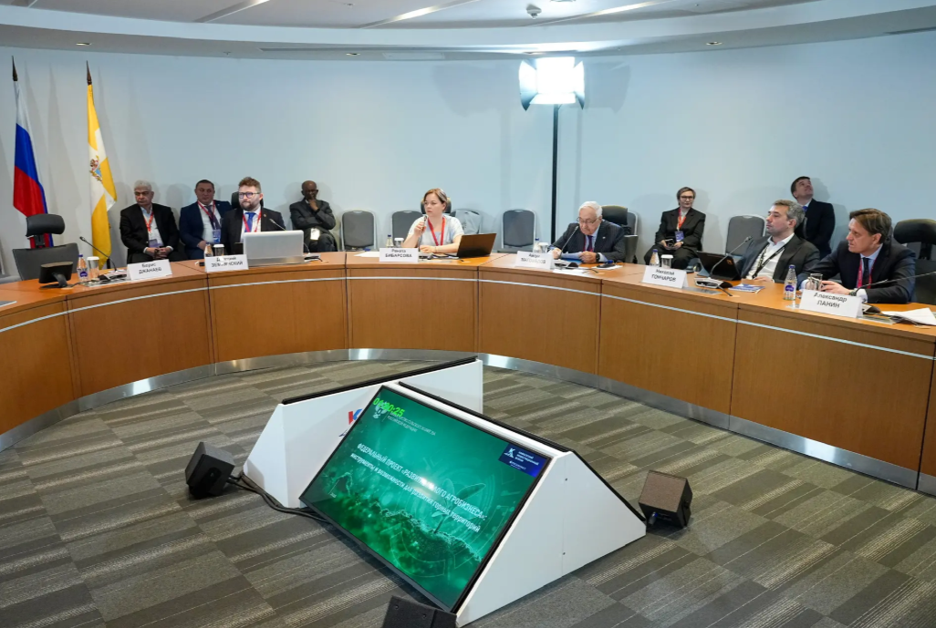 Гаджи Султанов рассказал об опыте Дагестана в развитии горных территорий на КИФ-2026