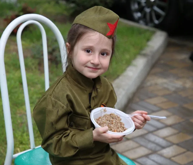 «Военно-полевая кухня» от Минэкономразвития Дагестана прошла в Махачкале