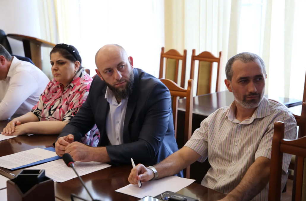 В Минэкономразвития Дагестана обсудили развитие безналичной платежной инфраструктуры