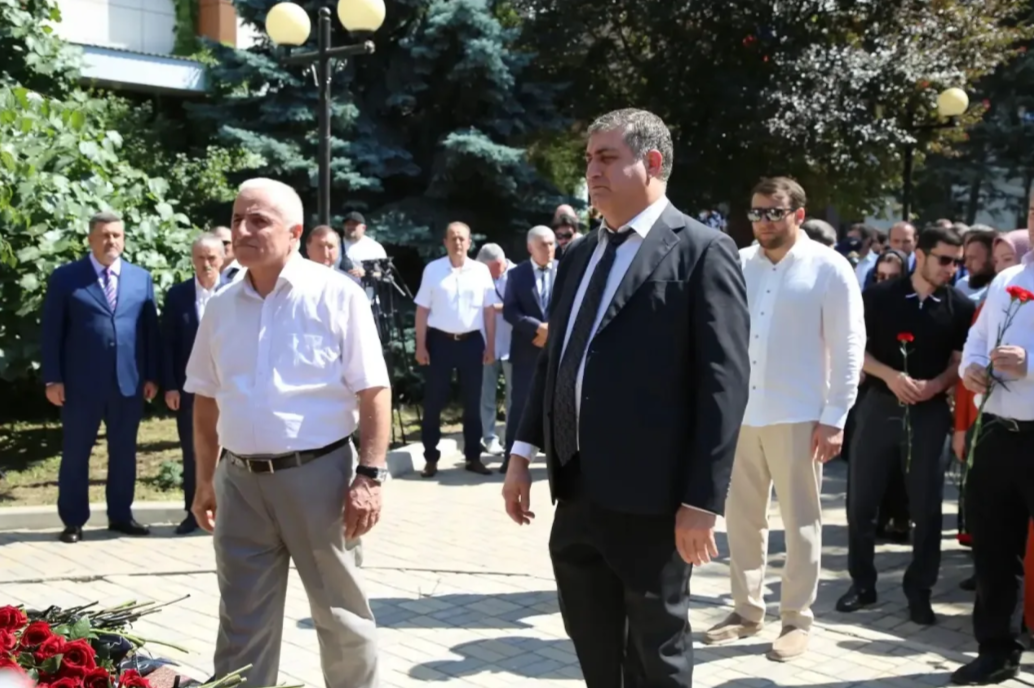 Коллектив Минэкономразвития РД принял участие в торжественном мероприятии памяти Героя России Магомеда Нурбагандова